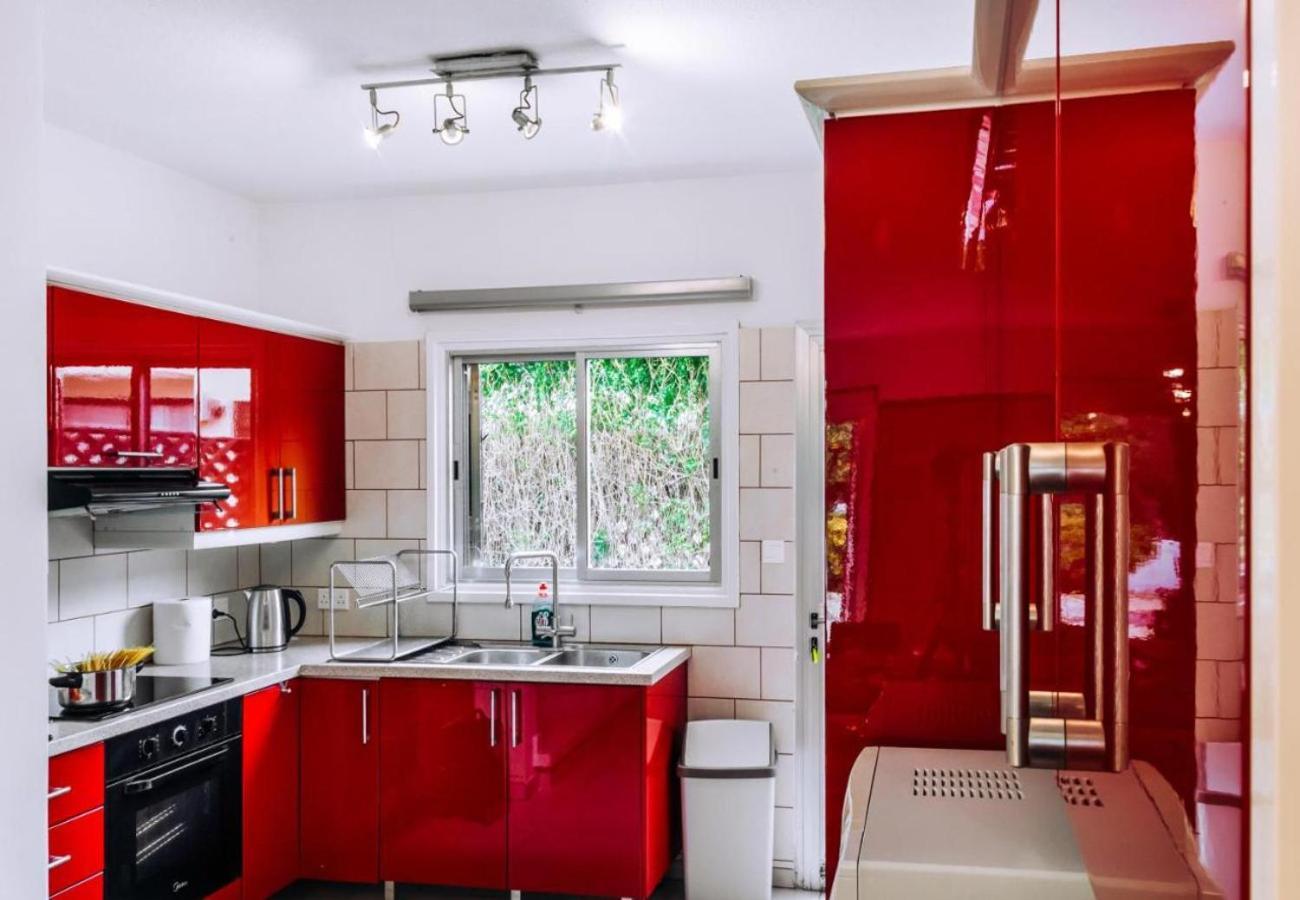 H&O Royal Townhouse In Center Paphos Apartment Exterior foto